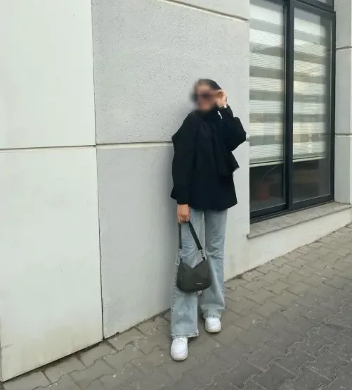 Barbara, 26