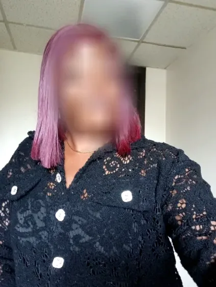 Helena, 38