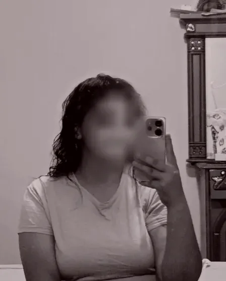 Helena, 22