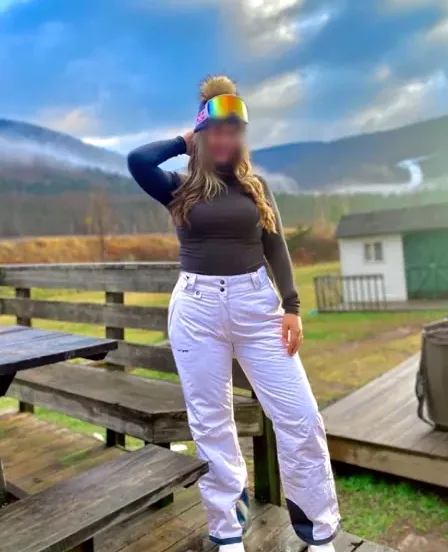 Ingrid, 37