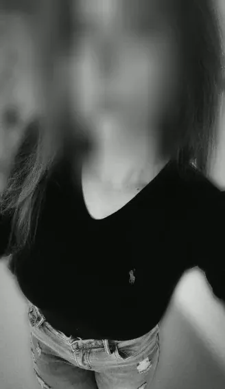 Ivana, 26
