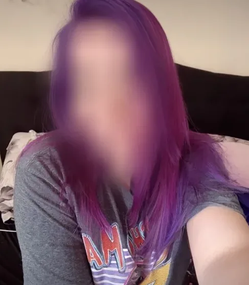Larissa, 32