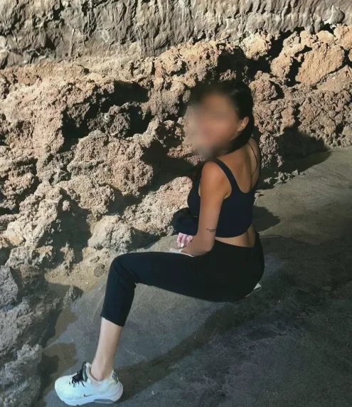 Melanie, 35