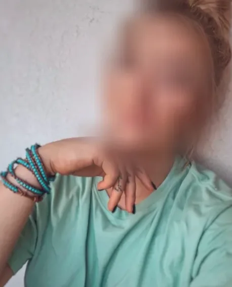 Merve, 24